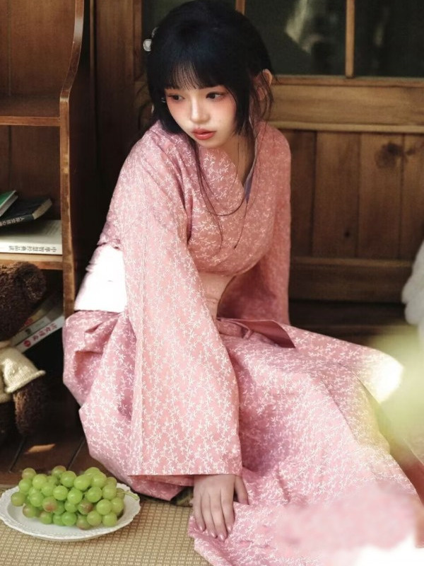 ชุดกิโมโนสไตล์ญี่ปุ่นสีชมพูหวา - Photography Young บทวิจารณ์และราคา