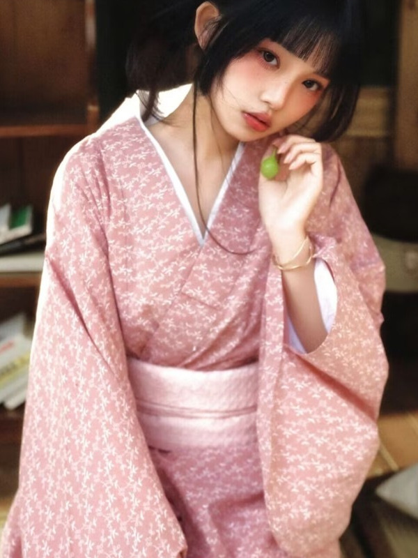 ชุดกิโมโนสไตล์ญี่ปุ่นสีชมพูหวา - Photography Young บทวิจารณ์และราคา